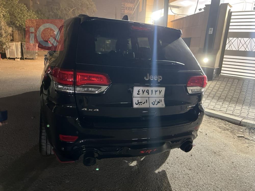 جیپ گراند شیرۆکی